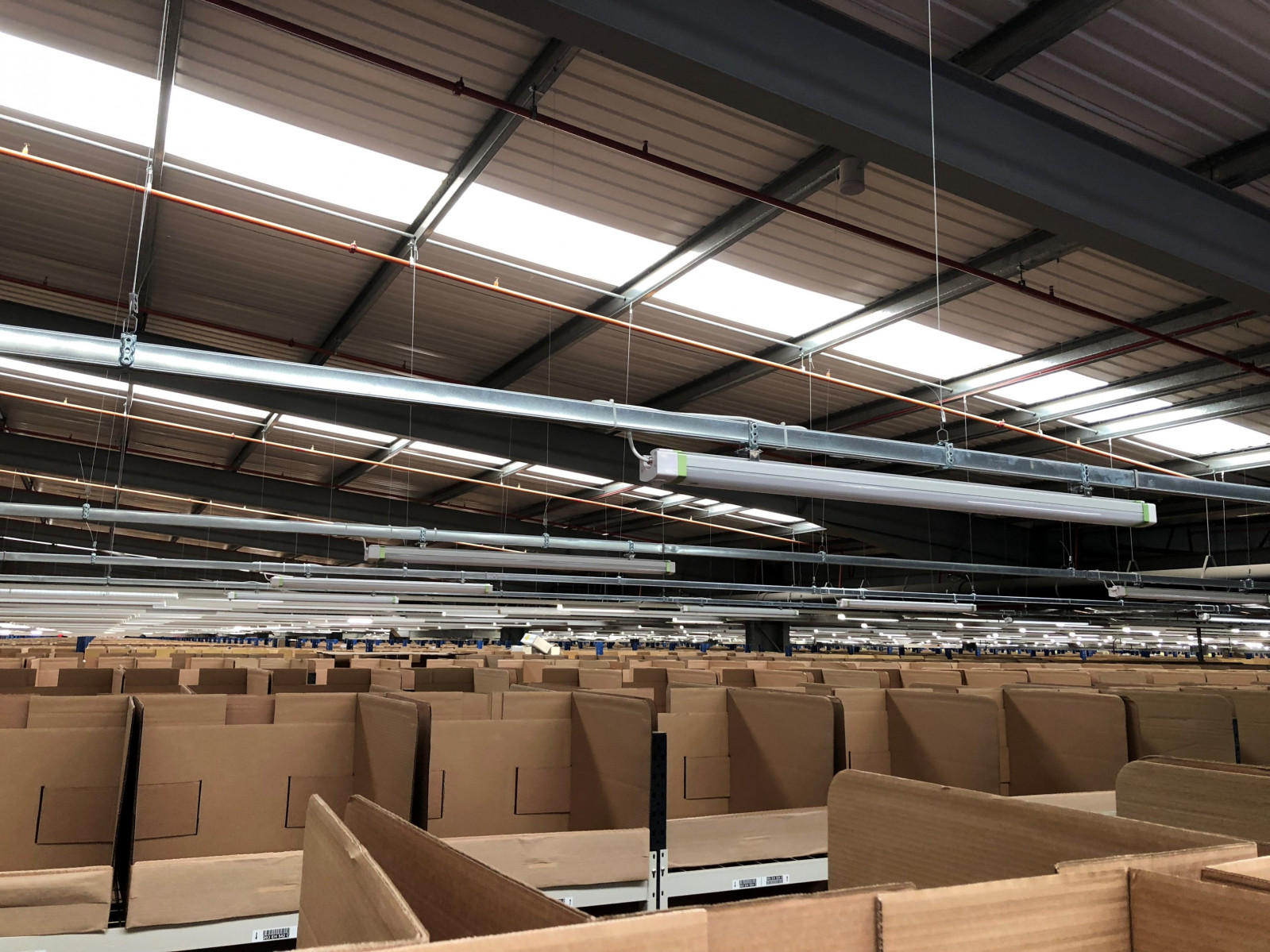 Ecolighting upgrades Debenhams warehouse to LED li...