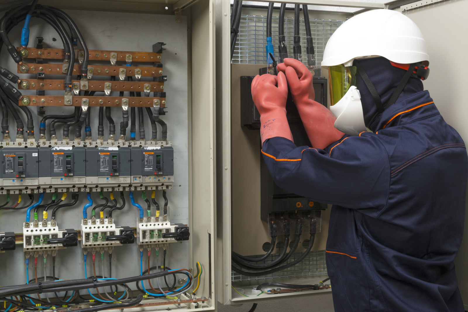 Setting the Standard in Insulated Gloves—Your Firs...