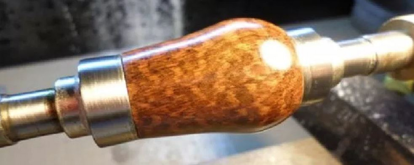 Turning with passion: Gustafson Shaving