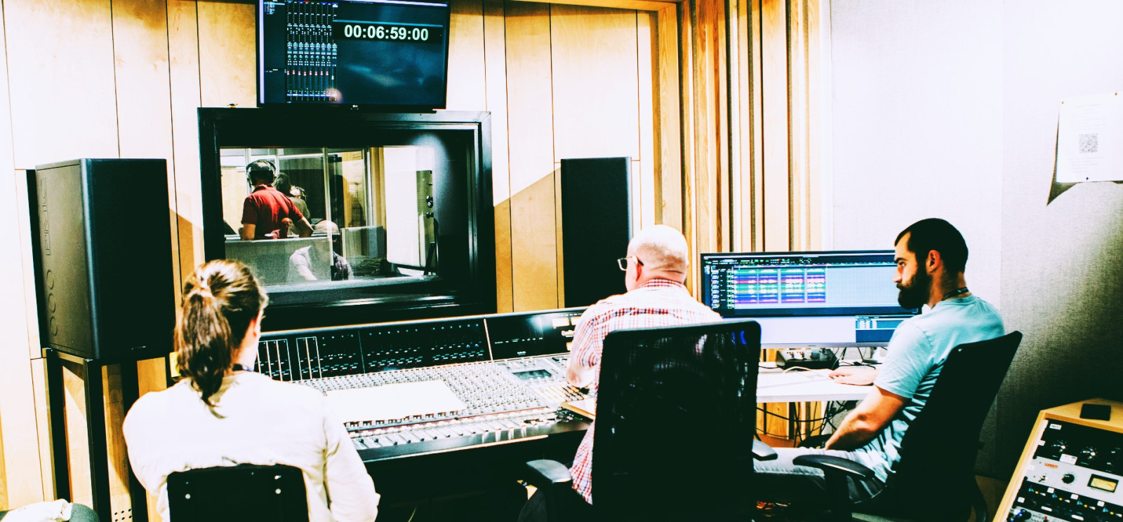 Learn professional studio recording techniques wit...