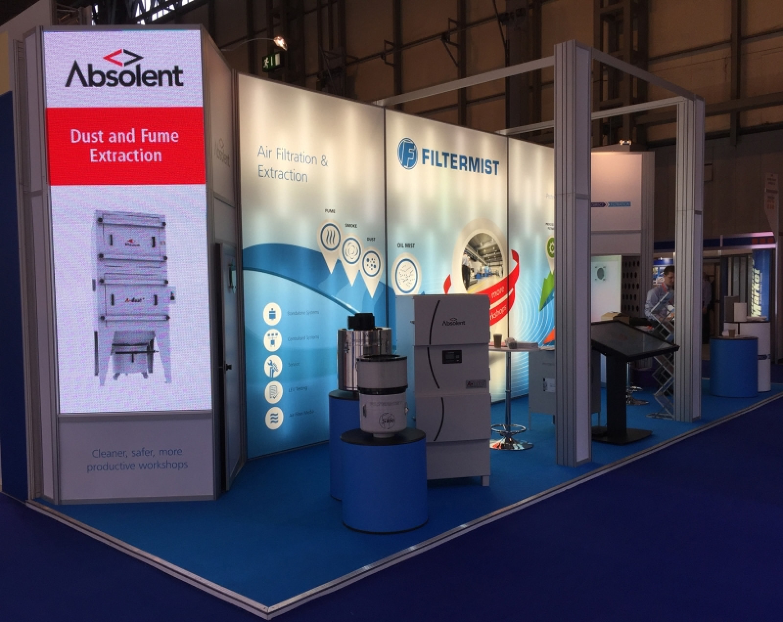 Success in simultaneous trade shows separated by 5...